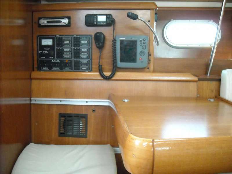 Sun Odyssey 35