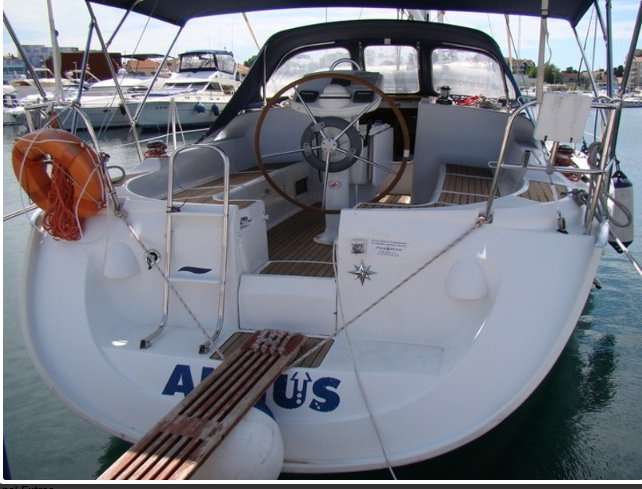 Sun Odyssey 37