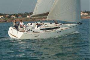 Sun Odyssey 379
