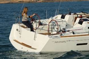 Sun Odyssey 379