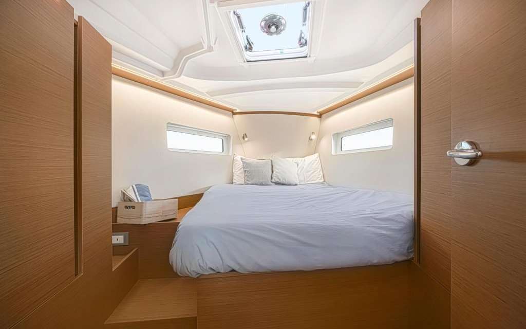 Sun Odyssey 380