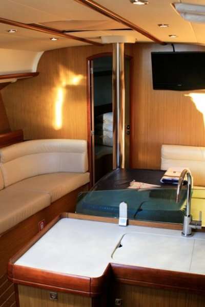 Sun Odyssey 39i