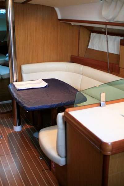 Sun Odyssey 39i