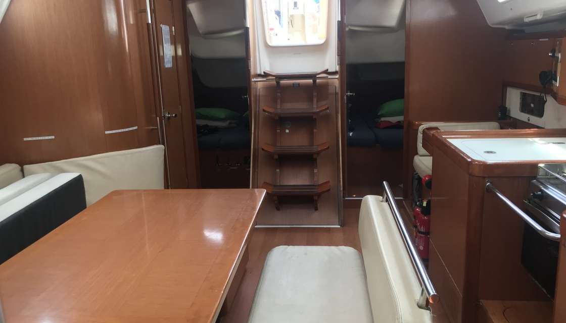 Sun Odyssey 409