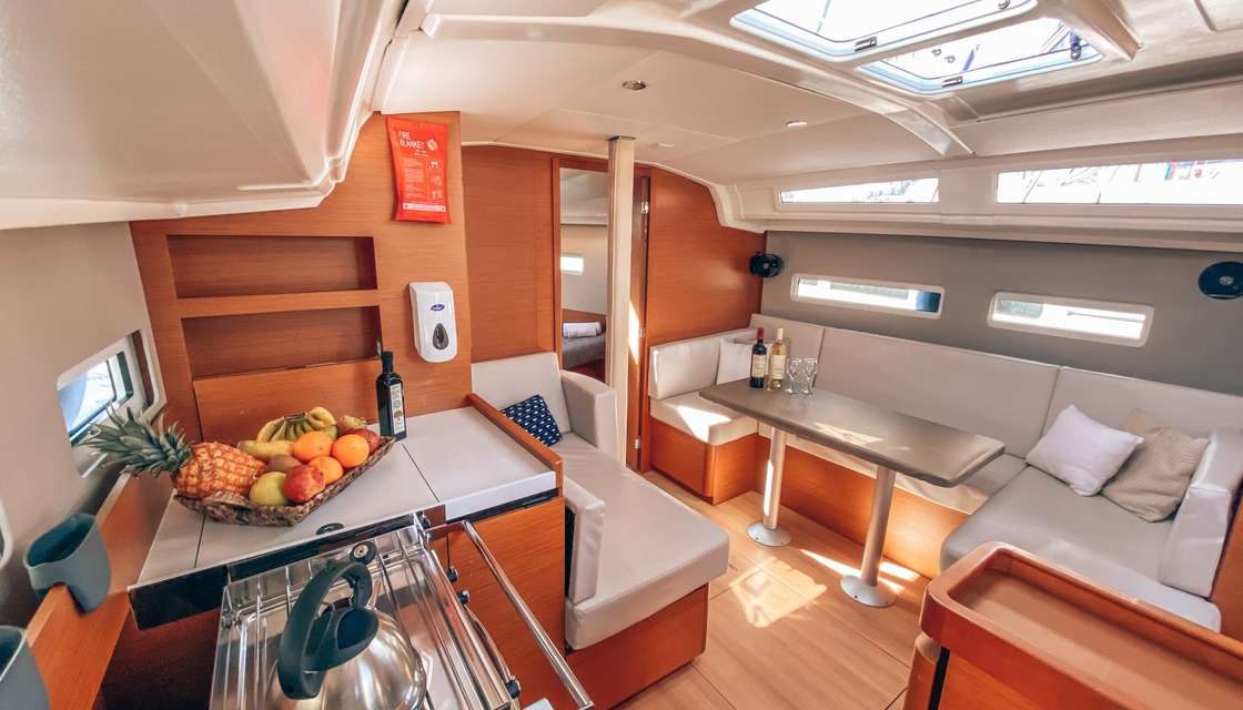 Sun Odyssey 410