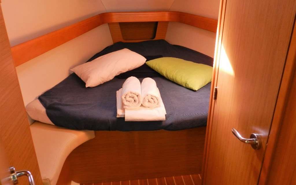Sun Odyssey 42i