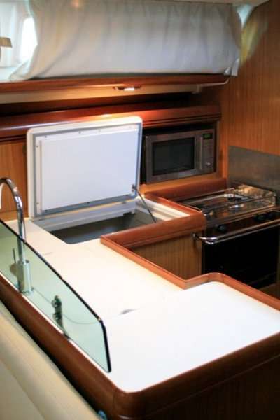 Sun Odyssey 42i