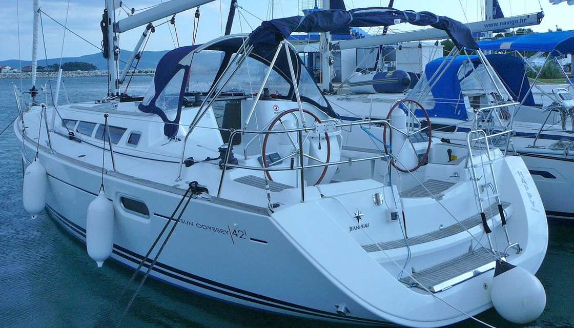 Sun Odyssey 42i