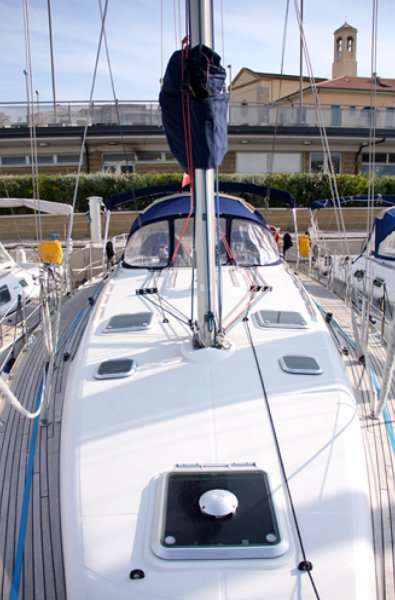 Sun Odyssey 43