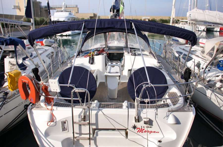Sun Odyssey 43