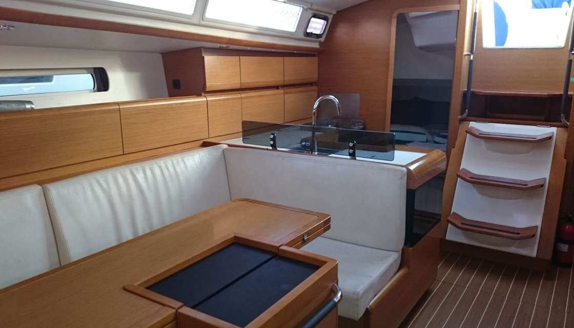 Sun Odyssey 439