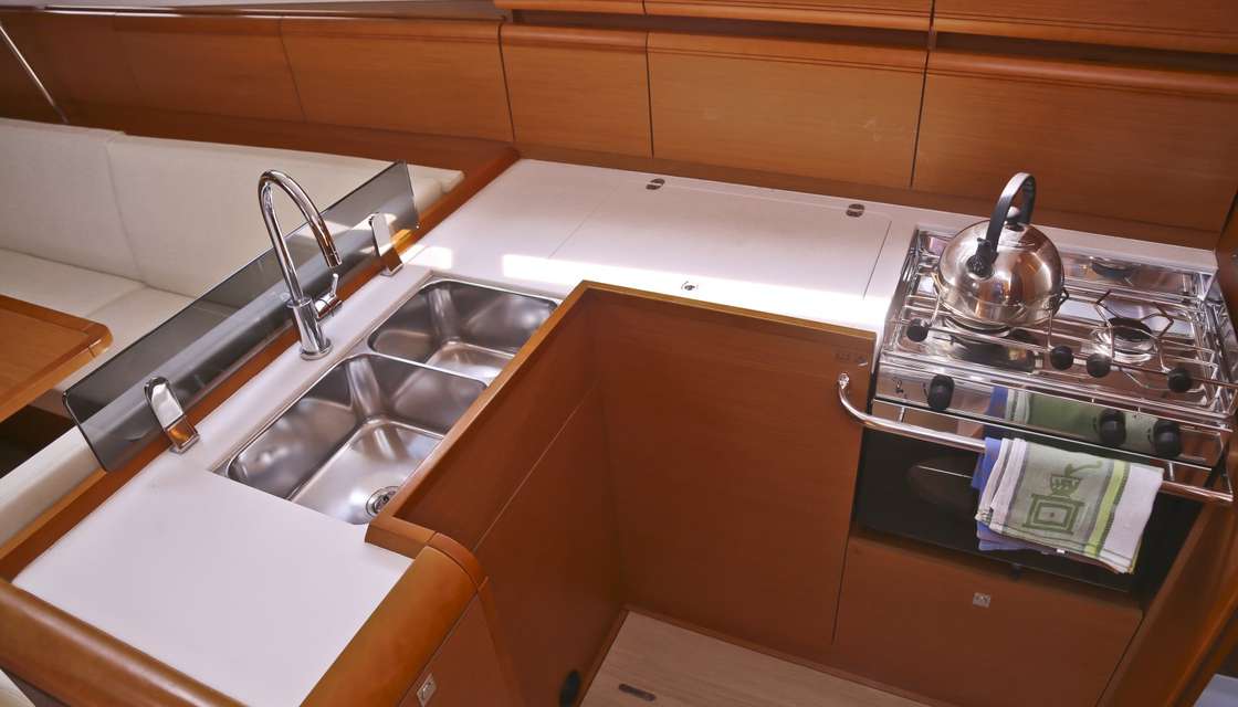 Sun Odyssey 439
