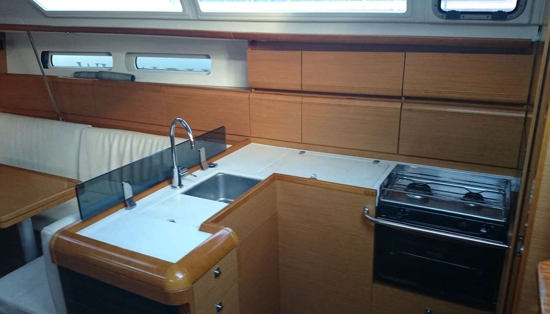 Sun Odyssey 439