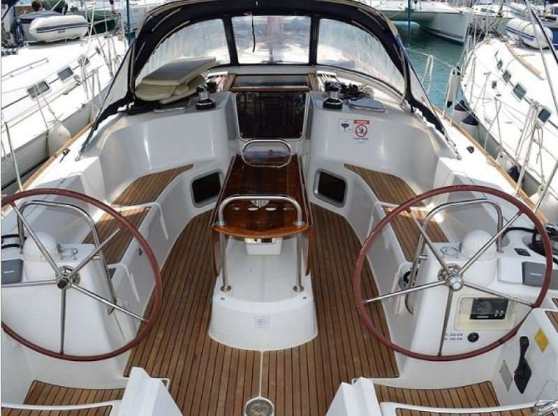 Sun Odyssey 44i
