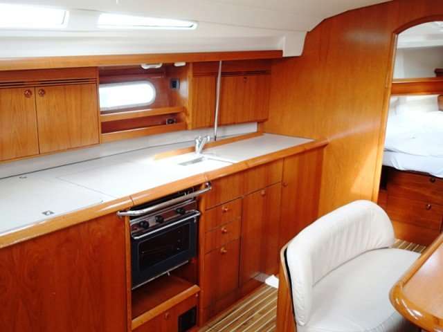 Sun Odyssey 45