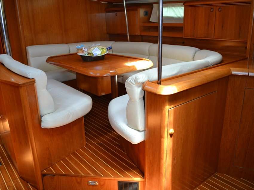 Sun Odyssey 49
