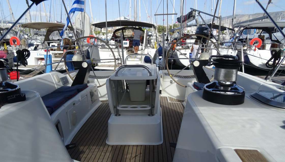 Sun Odyssey 49