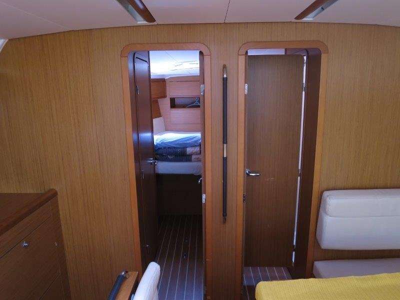Sun Odyssey 49i