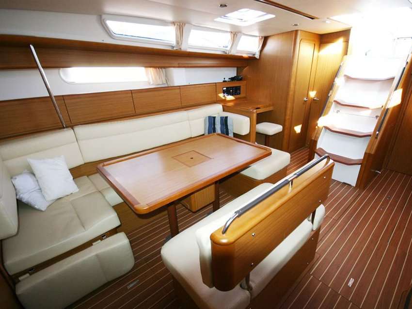Sun Odyssey 49i