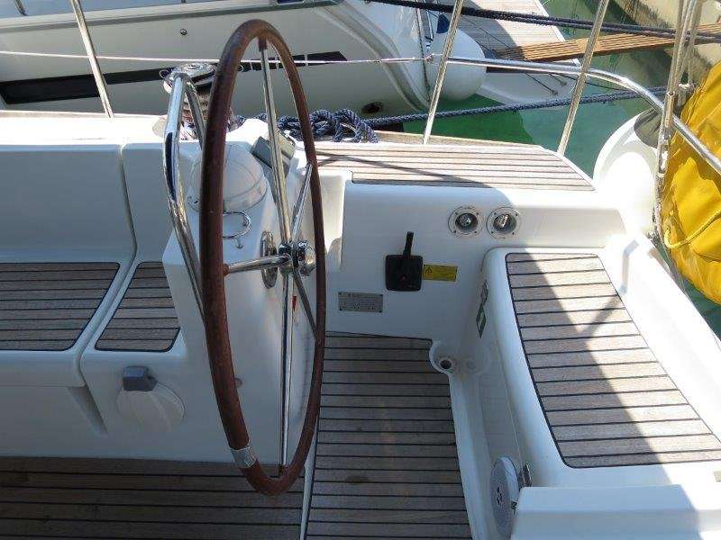 Sun Odyssey 49i