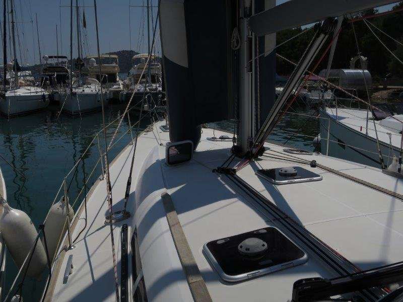 Sun Odyssey 49i