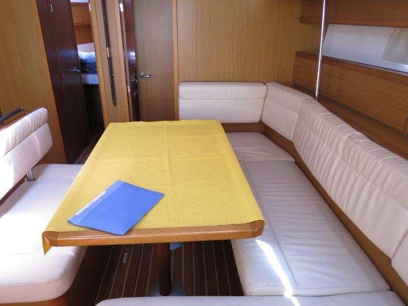 Sun Odyssey 49i