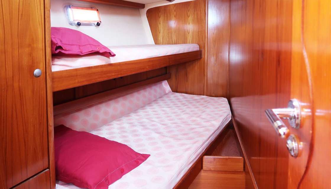 Sun Odyssey 51