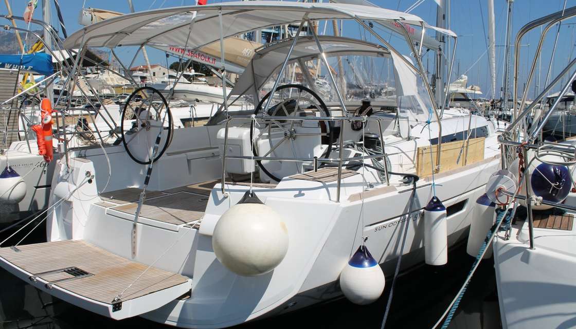 Sun Odyssey 519