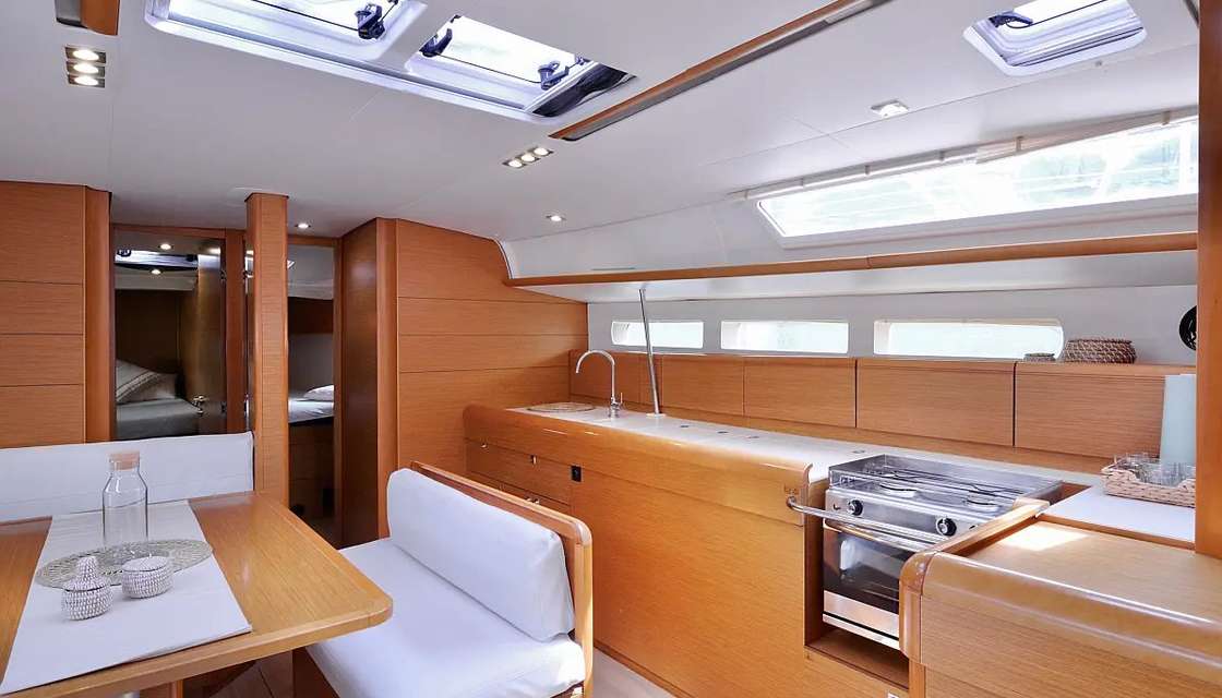Sun Odyssey 519