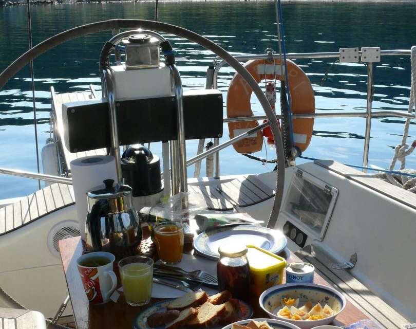 Triton 48