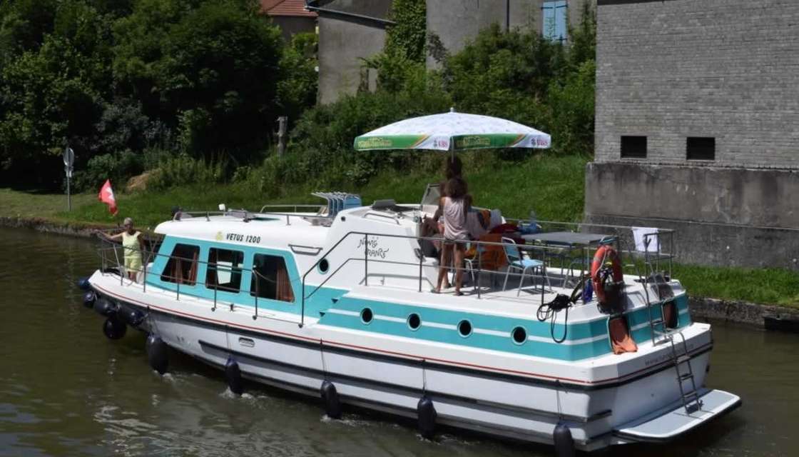 Vetus 1200
