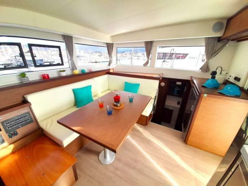 Lagoon 40