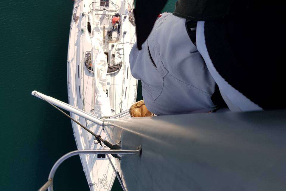 Segeln Sie mit einem sicheren und leistungsstarken Boot