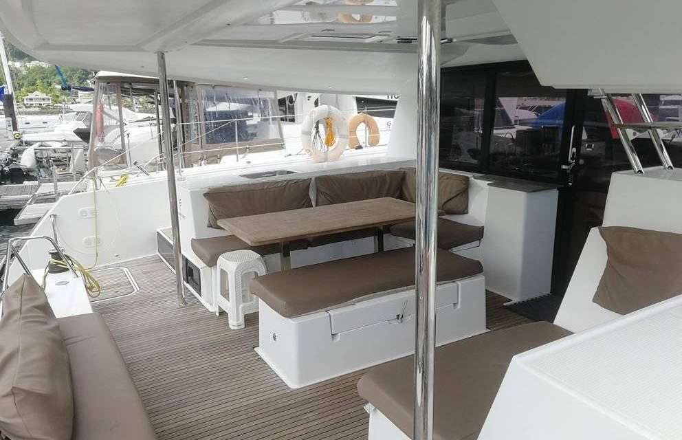 Helia 44