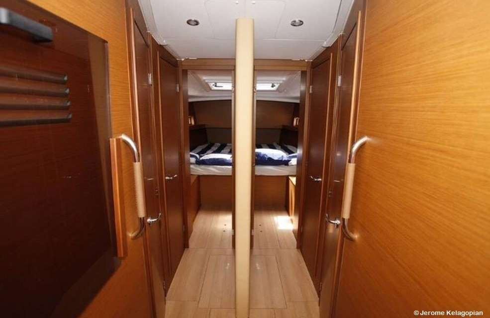 Ein ger&auml;umiges Segelboot f&uuml;r Ihren Komfort