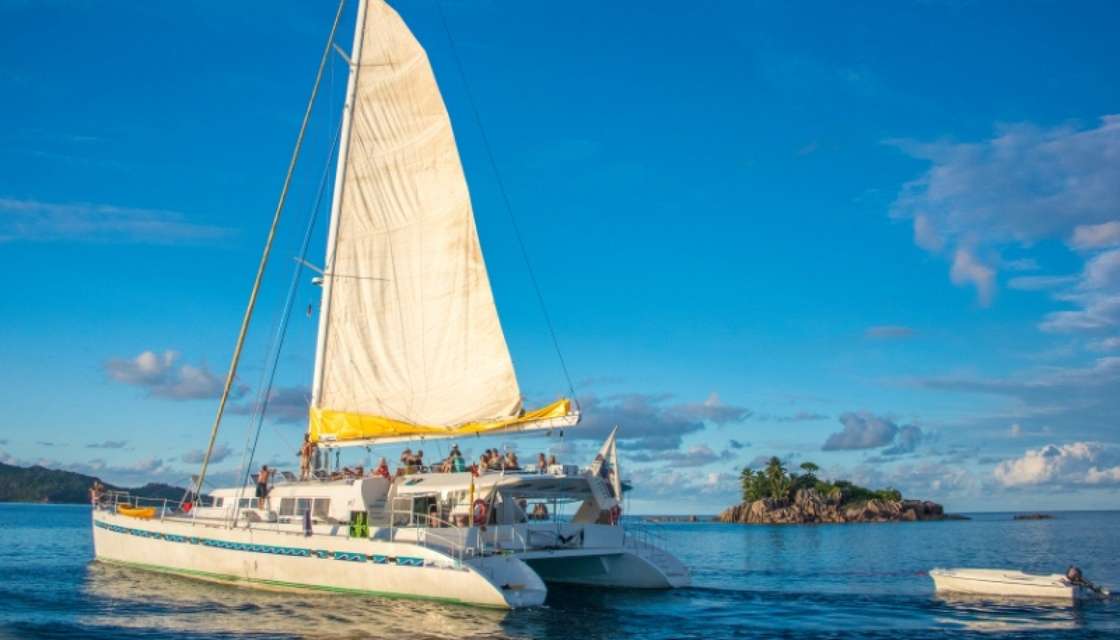 Naviguez vers les plus belles &icirc;les ...