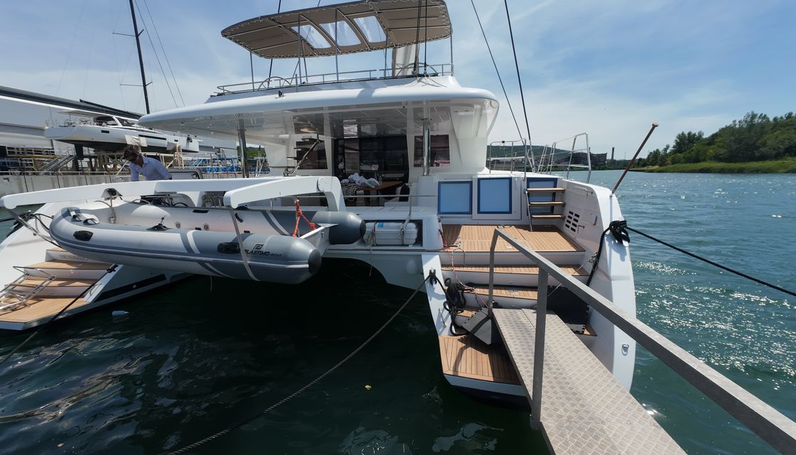 Lagoon 620