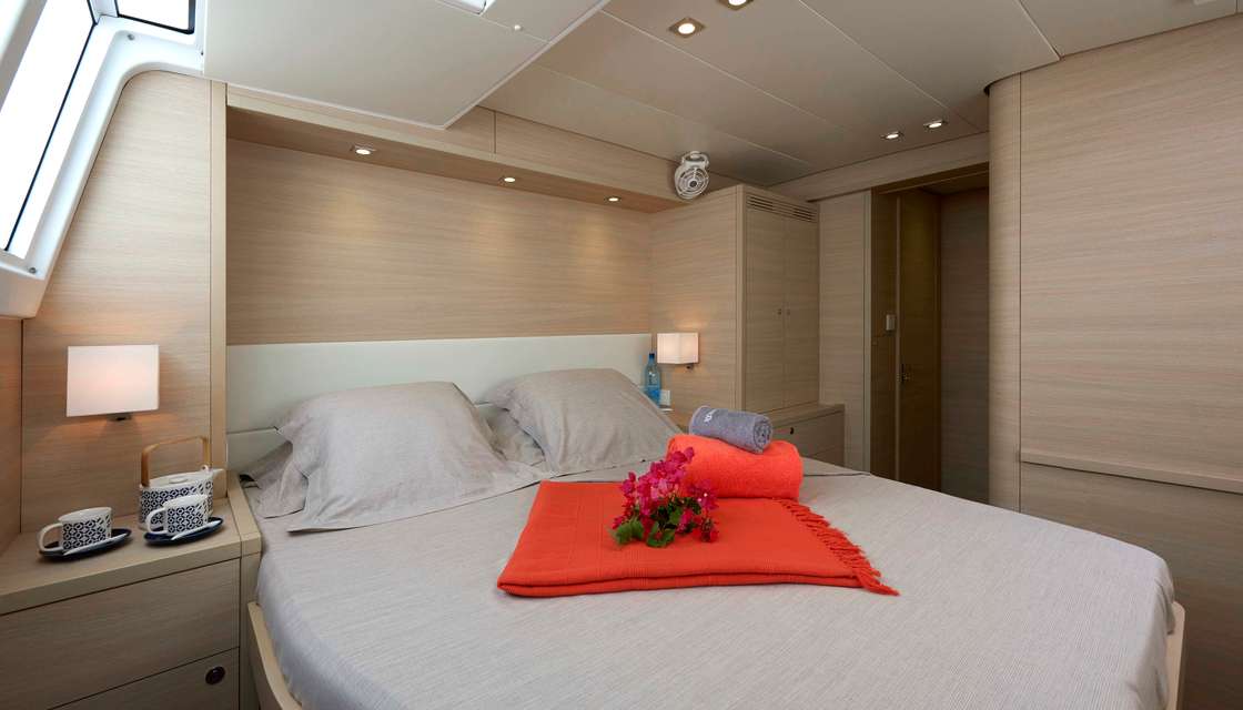 Lagoon 620