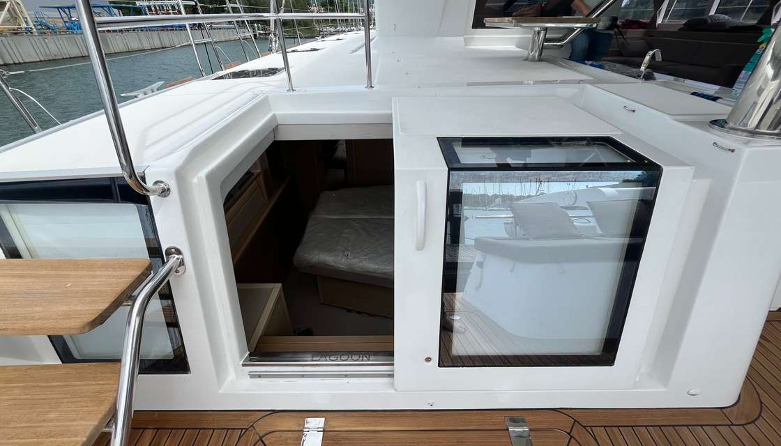 Lagoon 620