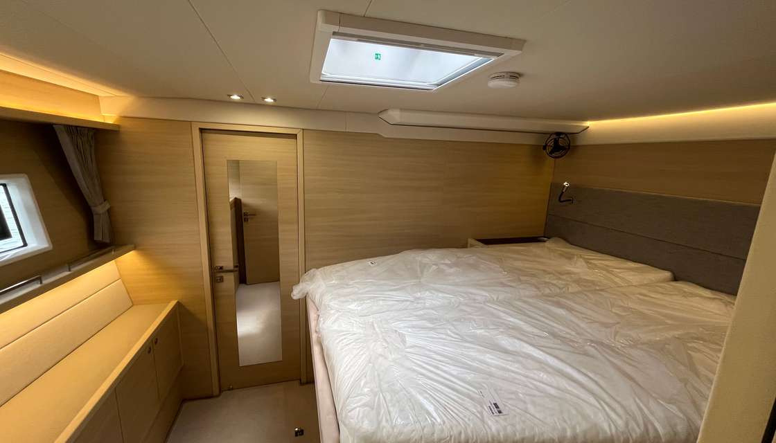 Lagoon 620