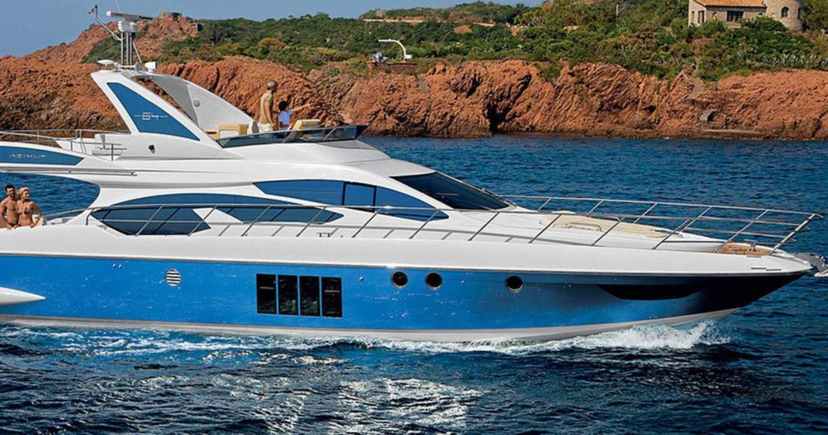 Charter a Azimut 64 Fly : specs & prices | GlobeSailor