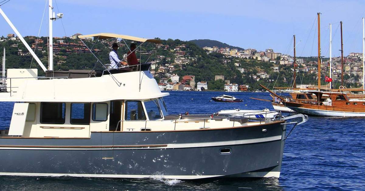 Rhea Marine : noleggio & schede tecniche | GlobeSailor