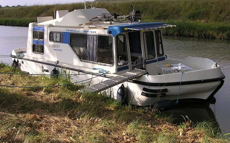 Péniche Espade 850 Fly