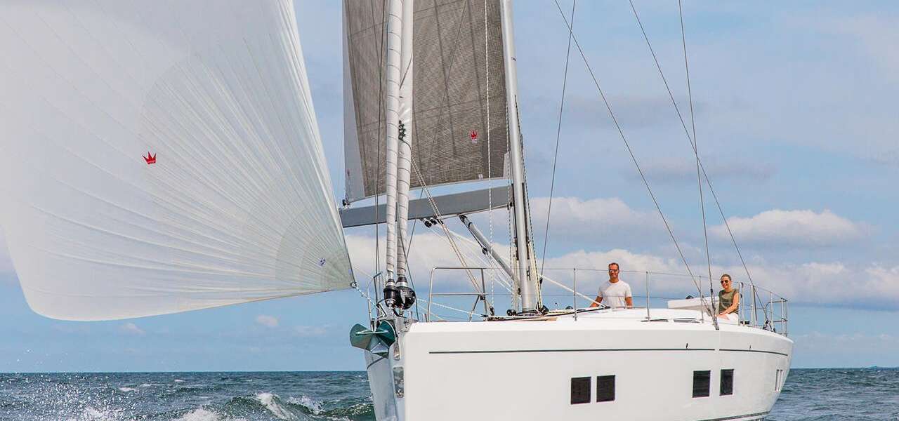 Sailboat Hanse 548