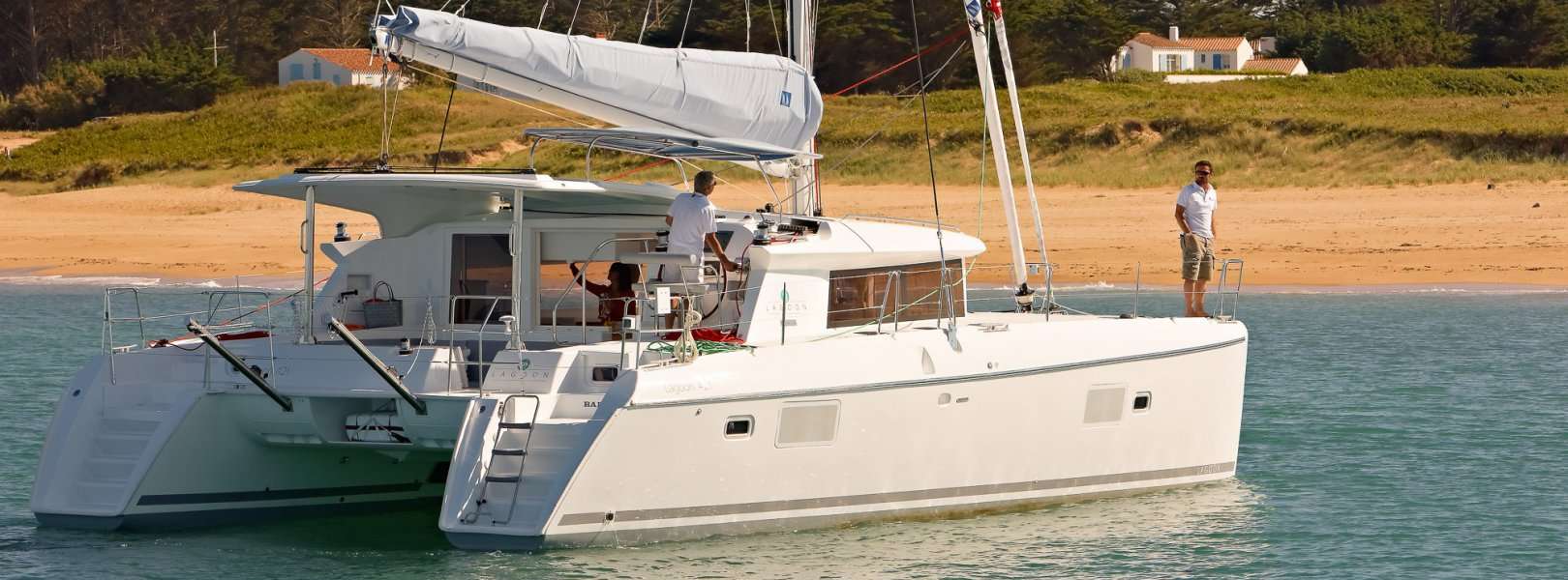 Catamarán Lagoon 421
