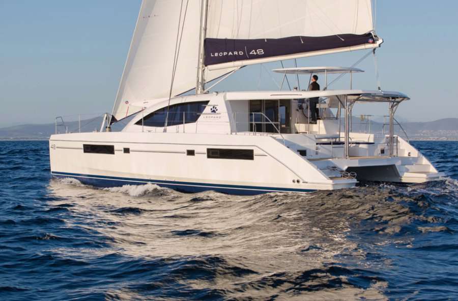 Catamaran Leopard 48