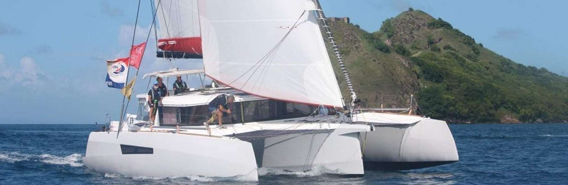 NEEL trimarans