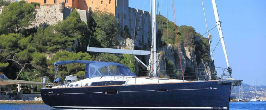 Sailboat Oceanis 60