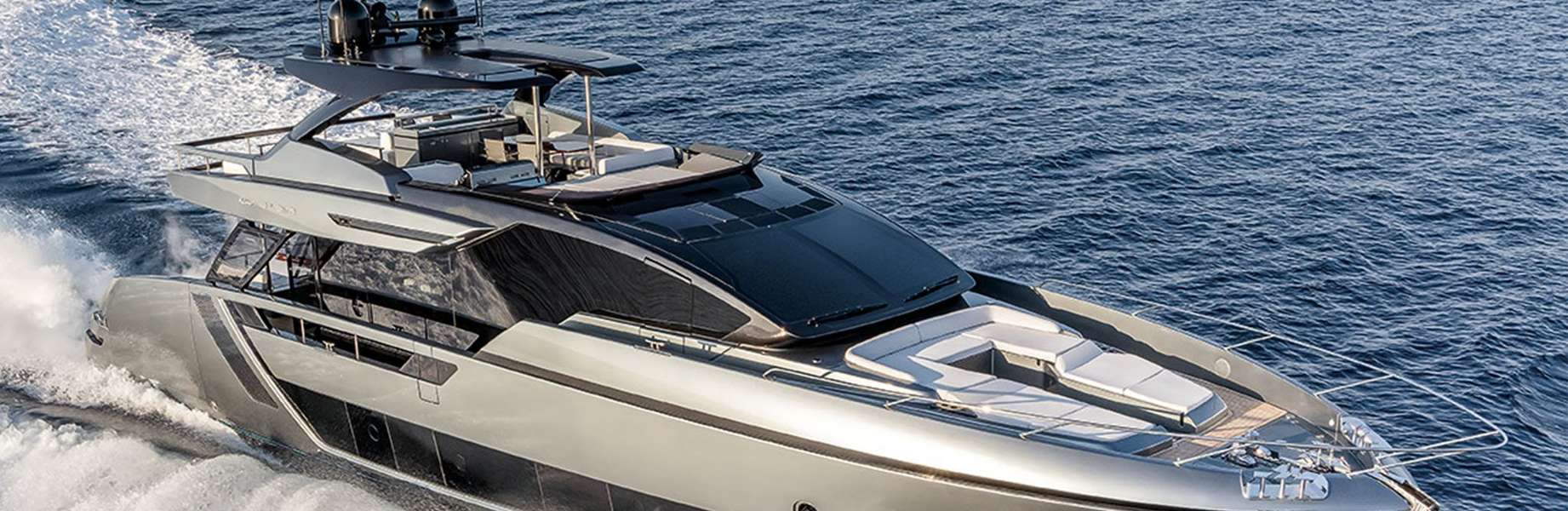 Luksusowy Jacht Riva 82 Diva