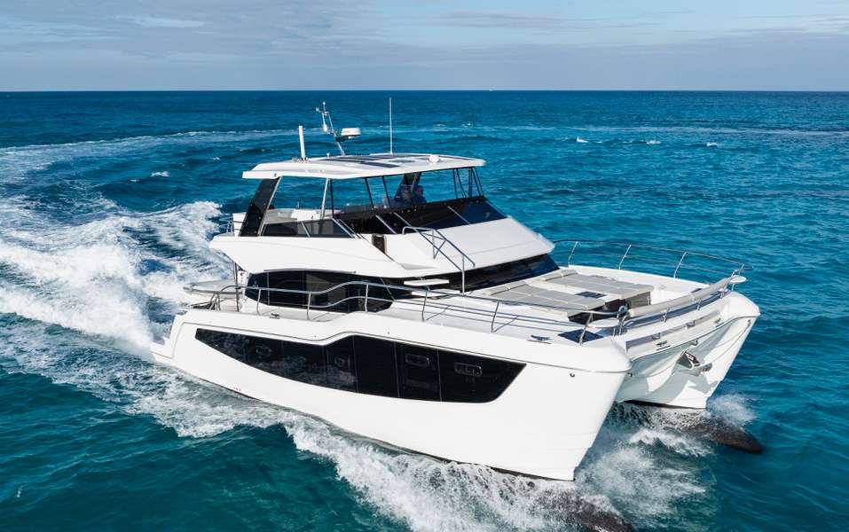 Catamaran à Moteur Aquila 50 PC